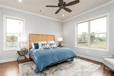 MOVE-IN READY! Experience the epitome of luxurious, age-targeted - photo 7