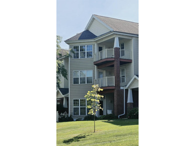 Discover your new home in this charming third floor condo - photo 16