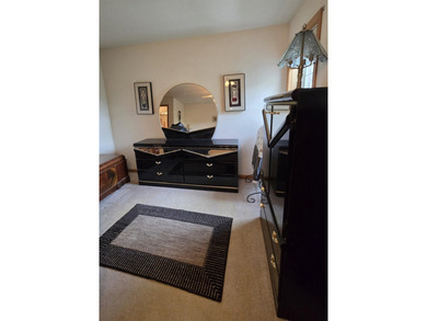 Discover your new home in this charming third floor condo - photo 18