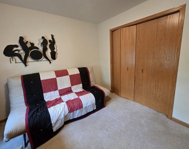 Discover your new home in this charming third floor condo - photo 23