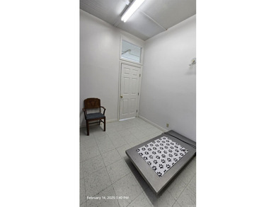 Built for year-round use, this structure features solid concrete - photo 24