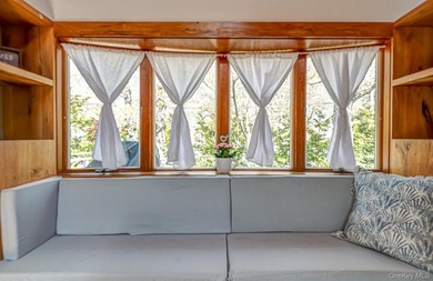 Ideally situated in the heart of Hampton Bays with walk-to- town - photo 25