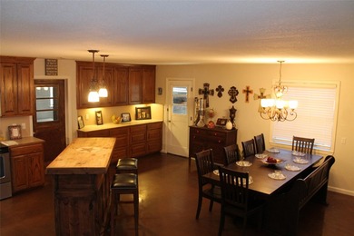 Come discover the charm and versatility of this beautiful - photo 27