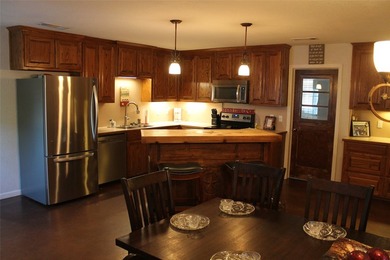 Come discover the charm and versatility of this beautiful - photo 28