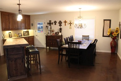 Come discover the charm and versatility of this beautiful - photo 29