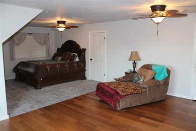 Come discover the charm and versatility of this beautiful - photo 31