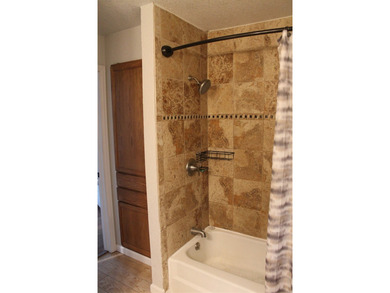 Come discover the charm and versatility of this beautiful - photo 37