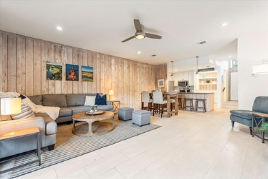 Lake LBJ Townhome/Townhouse For Sale in Horseshoe Bay Texas