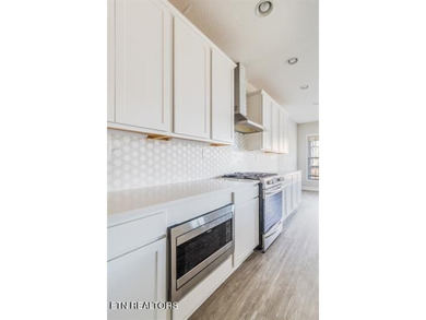 Welcome to 2620 Jacobs Canyon Lane in Knoxville, a beautifully - photo 11