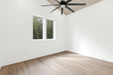 Discover a brand-new contemporary home in the desirable Eden's - photo 13