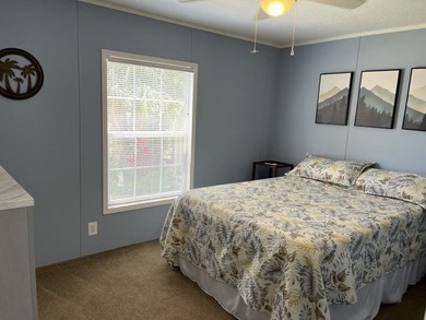 Welcome to Colony Cove, a 55+ age-qualified active and vibrant - photo 5
