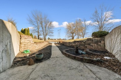 Beautiful Brick with your own boat dock!!! - photo 12