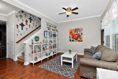 Welcome home to this beautifully maintained 2-story residence - photo 4