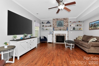 Welcome home to this beautifully maintained 2-story residence - photo 8