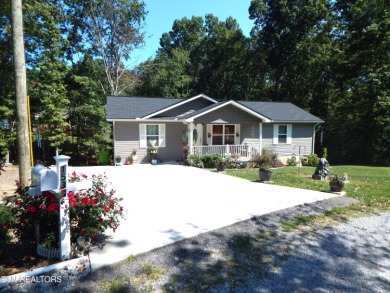 Lake Home For Sale in Crossville, Tennessee