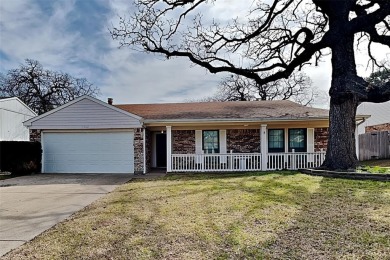 Lake Home Sale Pending in Grapevine, Texas