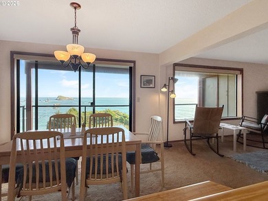 Oceanfront Living at Rainbow Rock! Experience breathtaking - photo 18