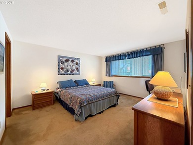 Oceanfront Living at Rainbow Rock! Experience breathtaking - photo 19