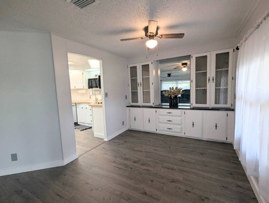 This move-in ready, fully remodeled, partially furnished - photo 21