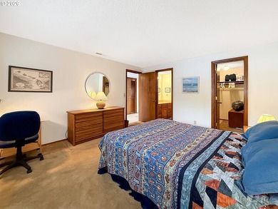 Oceanfront Living at Rainbow Rock! Experience breathtaking - photo 21