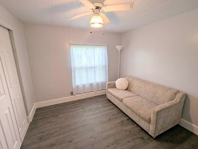 This move-in ready, fully remodeled, partially furnished - photo 26