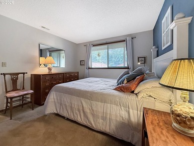 Oceanfront Living at Rainbow Rock! Experience breathtaking - photo 26