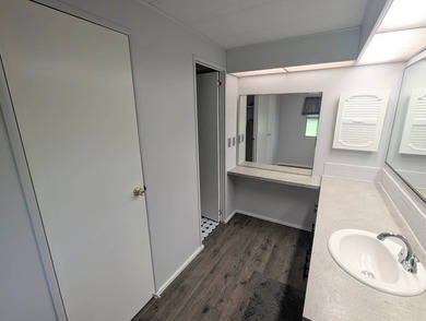 This move-in ready, fully remodeled, partially furnished - photo 30