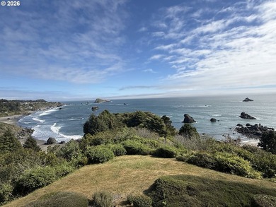 Oceanfront Living at Rainbow Rock! Experience breathtaking - photo 31