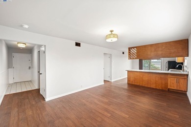 1444 Walnut St is a rare opportunity for a 11-unit trophy asset - photo 32