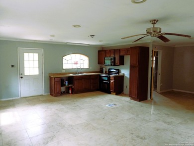 Enjoy end-of-the-road privacy in this charming 2-bedroom, 2-bath - photo 13