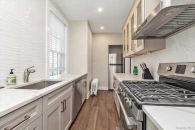 Vacant and Motivated Seller! Totally Renovated From Top to - photo 14