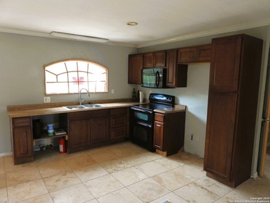 Enjoy end-of-the-road privacy in this charming 2-bedroom, 2-bath - photo 15