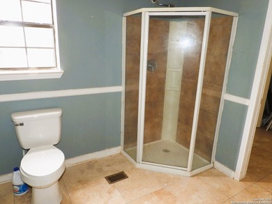 Enjoy end-of-the-road privacy in this charming 2-bedroom, 2-bath - photo 19