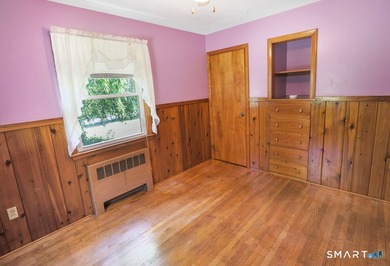 Nestled on more than 1.4 private acres, this sprawling ranch - photo 22