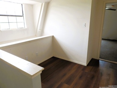Enjoy end-of-the-road privacy in this charming 2-bedroom, 2-bath - photo 22