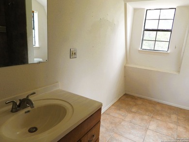 Enjoy end-of-the-road privacy in this charming 2-bedroom, 2-bath - photo 27