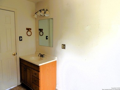 Enjoy end-of-the-road privacy in this charming 2-bedroom, 2-bath - photo 29