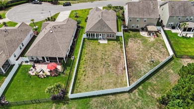 Welcome to this beautifully maintained three-bedroom, two-bath - photo 33