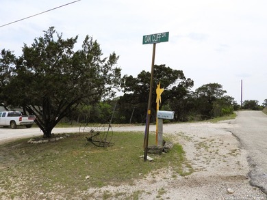 Enjoy end-of-the-road privacy in this charming 2-bedroom, 2-bath - photo 43