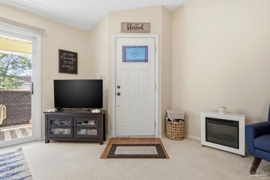 One of the BEST KEPT condos you'll find in Pensacola! Pristine!! - photo 4