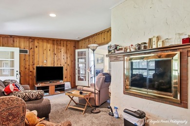 Most homes on this stretch of McHenry look out at the Fox River - photo 21