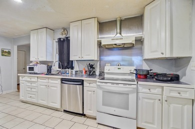 INVESTOR OPPORTUNITY!! Prime Ashley Riverfront Property that - photo 22