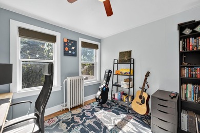 Perfect house in a prime location!! Welcome home to this - photo 29