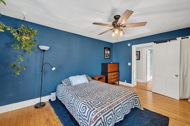 Perfect house in a prime location!! Welcome home to this - photo 34