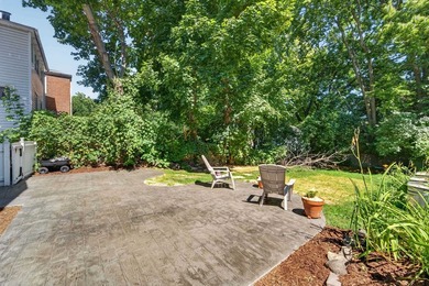 Perfect house in a prime location!! Welcome home to this - photo 37