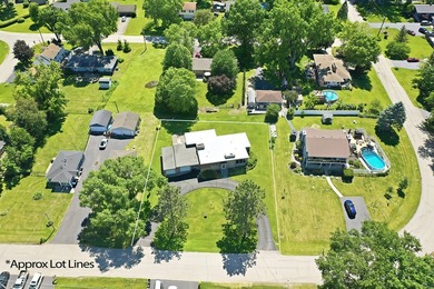 Most homes on this stretch of McHenry look out at the Fox River - photo 38
