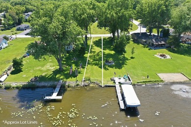 Most homes on this stretch of McHenry look out at the Fox River - photo 42