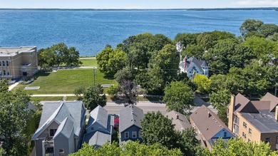 Perfect house in a prime location!! Welcome home to this - photo 44