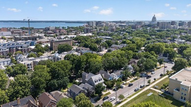Perfect house in a prime location!! Welcome home to this - photo 45