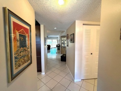 Lake Condo For Sale in Lake Worth, Florida